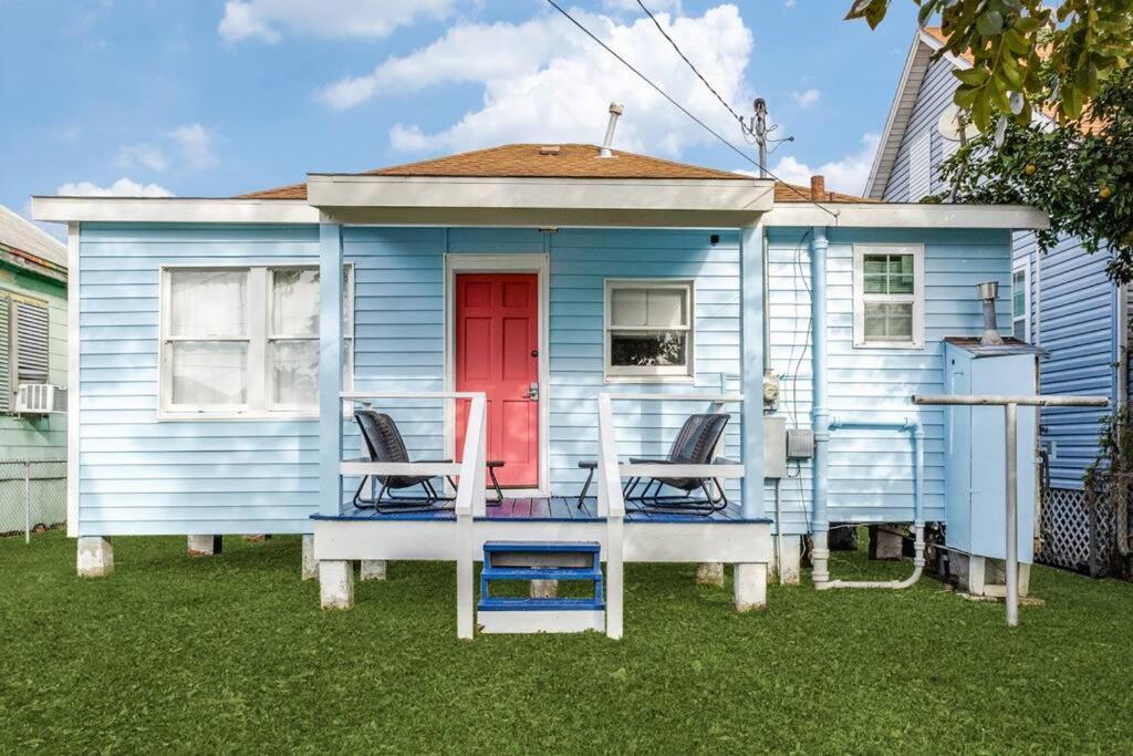 Cozy Sea Breeze Bungalow - 2 Mins To The Beach Galveston Exterior photo